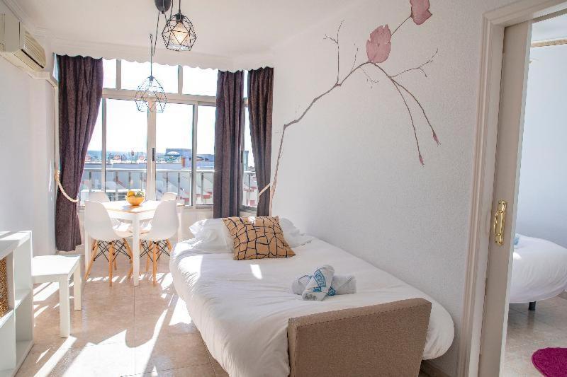 Palm Beach Club Apartamentos Carihuela トレモリノス 部屋 写真